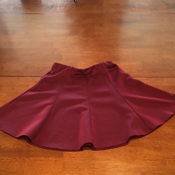 Forever 21 burgundy skater skirt. Size small. - Picture 2 of 3